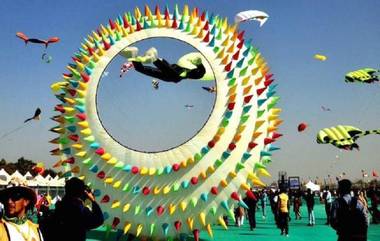 International Kite Festival 2019 : आंतरराष्ट्रीय पतंग महोत्सवात रंगीबेरंगी पतंगांनी सजले आकाश !