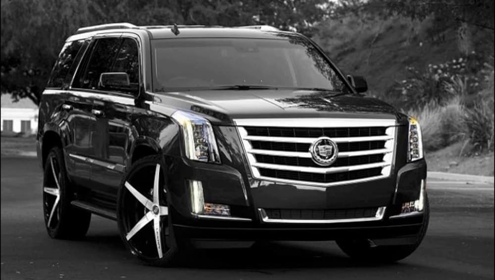 भारतातील पहिली Cadillac Escalade मराठी माणसाच्या दारी; साडेपाच कोटींची ही गाडी वापरतात अमेरिकेचे राष्ट्राध्यक्ष भारतातील पहिली Cadillac Escalade मराठी माणसाच्या दारी; साडेपाच कोटींची ही गाडी वापरतात अमेरिकेचे राष्ट्राध्यक्ष