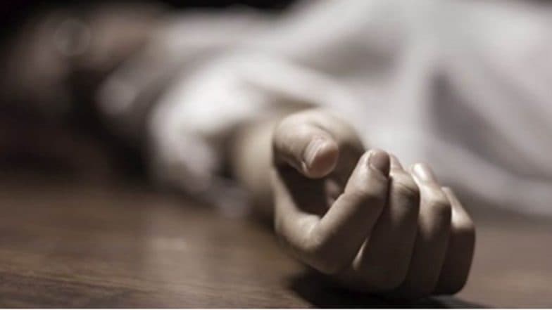दिल्लीत हरवलेल्या तरुणीचा मृतदेह सुटकेसमध्ये सापडला,पोलिसांकडून तपास सुरु दिल्लीत हरवलेल्या तरुणीचा मृतदेह सुटकेसमध्ये सापडला,पोलिसांकडून तपास सुरु