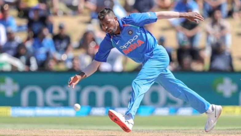 India Vs New Zealand 3rd ODI: अन मैदानातच हार्दीक पांड्या शिखर धवनवर भडकला, व्हिडीओ सोशल मीडीयात प्रचंड व्हायरल (Video) India Vs New Zealand 3rd ODI: अन मैदानातच हार्दीक पांड्या शिखर धवनवर भडकला, व्हिडीओ सोशल मीडीयात प्रचंड व्हायरल (Video)