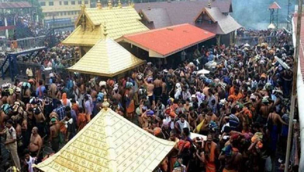 Sabarimala Temple: शबरीमला मंदिरात महिलांच्या प्रवेशानंतर भाजपकडून सडकून टीका Sabarimala Temple: शबरीमला मंदिरात महिलांच्या प्रवेशानंतर भाजपकडून सडकून टीका