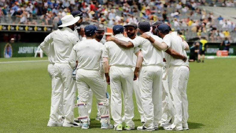 IND vs AUS 4th Test : ऑस्ट्रेलिया संघावर फॉलो ऑनची नामुष्की, दुसरा डाव बिनबाद ६,अपुऱ्या प्रकाशामुळे आजही थांबला खेळ IND vs AUS 4th Test : ऑस्ट्रेलिया संघावर फॉलो ऑनची नामुष्की, दुसरा डाव बिनबाद ६,अपुऱ्या प्रकाशामुळे आजही थांबला खेळ