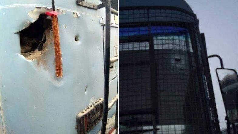जम्मू आणि काश्मीर: पुलवामा येथे दहशतवादी हल्ला; CRPF चे 8 जवान शहीद जम्मू आणि काश्मीर: पुलवामा येथे दहशतवादी हल्ला; CRPF चे 8 जवान शहीद