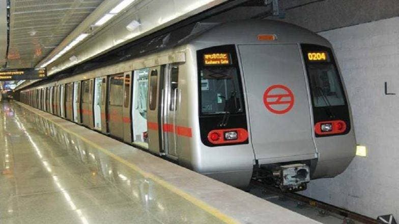 पुणे: मेट्रोच्या क्रेनने उचललेली प्लेट अंगावर पडून एका कामगाराचा मृत्यू पुणे: मेट्रोच्या क्रेनने उचललेली प्लेट अंगावर पडून एका कामगाराचा मृत्यू