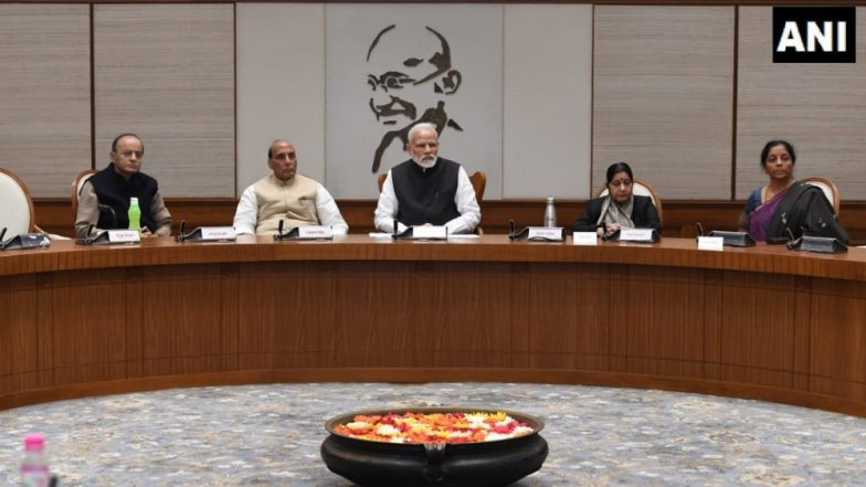 Pulwama Terror Attack:पाकिस्तान मधील भारताचे उच्चायुक्त अजय बिसारिया यांना दिल्लीत तातडीचे बोलावणे