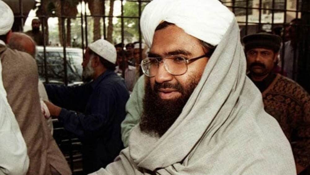 Surgical Strike 2: बालाकोट येथे मसूद अजहरच्या जवळीक नातेवाईकाचा मृत्यू, मोठ्या संख्येने दहशतवाद्यांना कंठस्नान घालण्यात यश Surgical Strike 2: बालाकोट येथे मसूद अजहरच्या जवळीक नातेवाईकाचा मृत्यू, मोठ्या संख्येने दहशतवाद्यांना कंठस्नान घालण्यात यश