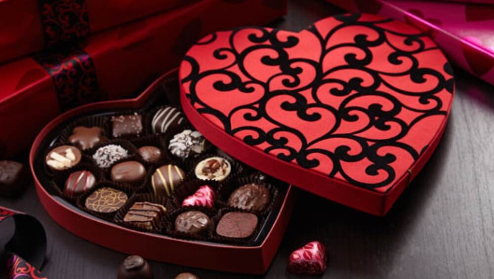 Chocolate Day 2019: 'या' 5 मुख्य कारणांमुळे मुलींना चॉकलेट खाणे खुप आवडते Chocolate Day 2019: 'या' 5 मुख्य कारणांमुळे मुलींना चॉकलेट खाणे खुप आवडते