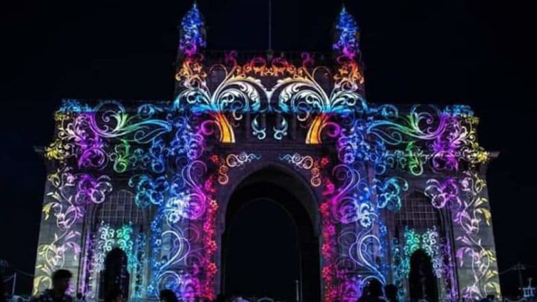 Holi 2019 in Mumbai: होळी निमित्त 'गेट वे ऑफ इंडिया'वर रंगांची उधळण; पहा लाईट शो चे खास Photos Holi 2019 in Mumbai: होळी निमित्त 'गेट वे ऑफ इंडिया'वर रंगांची उधळण; पहा लाईट शो चे खास Photos