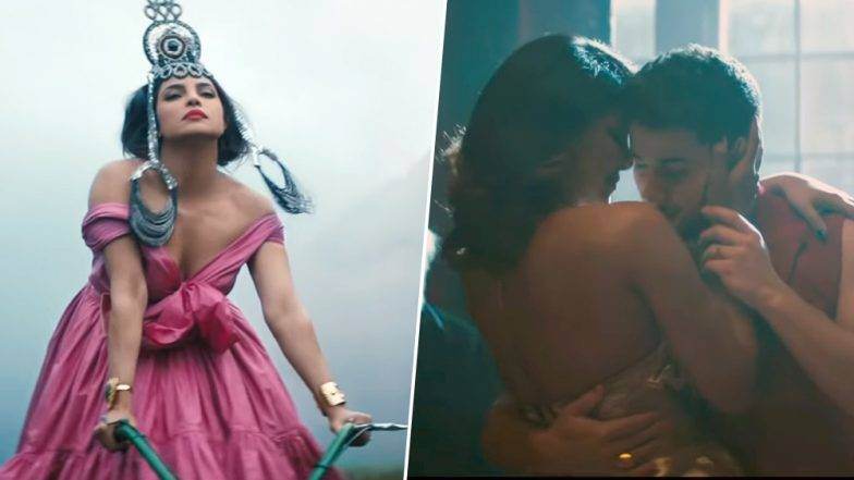 Sucker Song: जोनस ब्रदर्स यांच्या नव्या गाण्यामध्ये 'प्रियंका चोप्रा'चा बोल्ड आणि ग्लॅमरस अंदाज! (Watch Video) Sucker Song: जोनस ब्रदर्स यांच्या नव्या गाण्यामध्ये 'प्रियंका चोप्रा'चा बोल्ड आणि ग्लॅमरस अंदाज! (Watch Video)