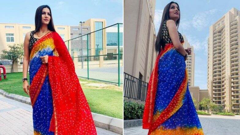 निळ्या रंगातील साडीमधील सपना चौधरी हिचा हॉट अंदाजातील फोटो सोशल मीडियावर व्हायरल निळ्या रंगातील साडीमधील सपना चौधरी हिचा हॉट अंदाजातील फोटो सोशल मीडियावर व्हायरल