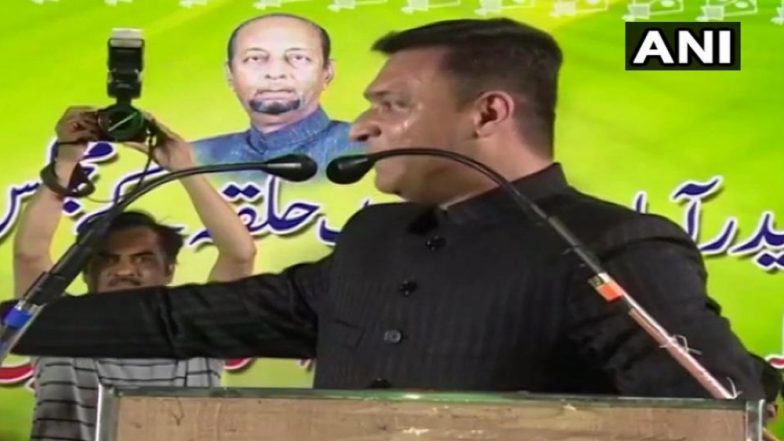 Lok Sabha Elections 2019: टोपी आणि शिटी आणून दिल्यानंतर देशाची चौकीदारी करा, अकबरुद्दीन औवेसी यांचा नरेंद्र मोदी यांच्यावर हल्लाबोल