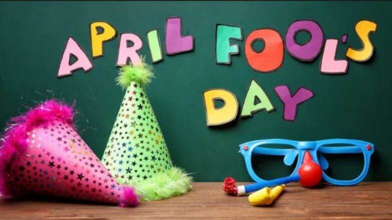 April Fools' Day 2019: एप्रिल फूल डे निमित्त खिल्ली उडवून तुम्हाला हसायला भाग पाडणारे YouTube वरील व्हिडिओ April Fools' Day 2019: एप्रिल फूल डे निमित्त खिल्ली उडवून तुम्हाला हसायला भाग पाडणारे YouTube वरील व्हिडिओ