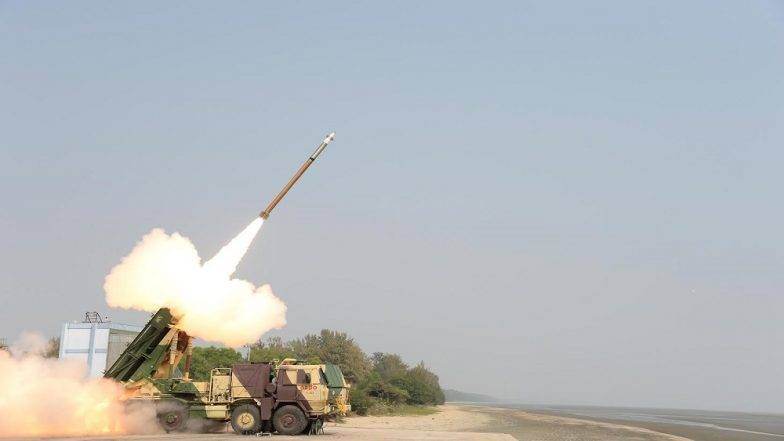 पोखरण: भारतीय लष्कराची ताकद वाढली, 'Pinaka' रॉकेटचे DRDO कडून चाचणी यशस्वी पोखरण: भारतीय लष्कराची ताकद वाढली, 'Pinaka' रॉकेटचे DRDO कडून चाचणी यशस्वी