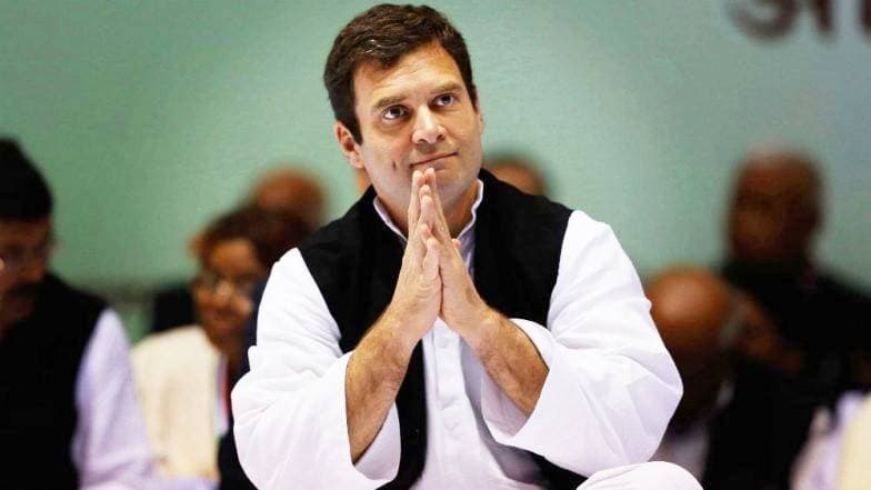 Chandrayaan 2: राहुल गांधी यांच्याकडून इस्रोच्या शास्त्रज्ञांचे तोंडभरुन कौतुक Chandrayaan 2: राहुल गांधी यांच्याकडून इस्रोच्या शास्त्रज्ञांचे तोंडभरुन कौतुक