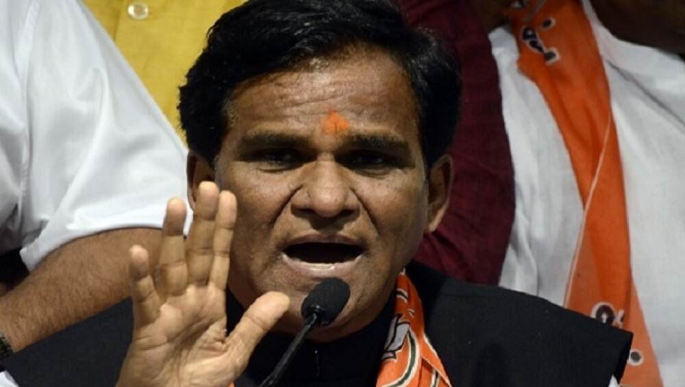 खासदार रावसाहेब दानवे यांचे वादग्रस्त विधान; 'पाकिस्तानने आपले 40 अतिरेकी मारले' खासदार रावसाहेब दानवे यांचे वादग्रस्त विधान; 'पाकिस्तानने आपले 40 अतिरेकी मारले'