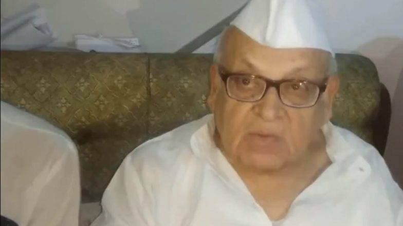'पुलवामा हल्ला हा पंतप्रधान मोदी यांनी निवडणुकीपूर्वी घडवून आणलेला पूर्वनियोजित कट' माजी राज्यपाल अजीज कुरैशी यांचा आरोप 'पुलवामा हल्ला हा पंतप्रधान मोदी यांनी निवडणुकीपूर्वी घडवून आणलेला पूर्वनियोजित कट' माजी राज्यपाल अजीज कुरैशी यांचा आरोप