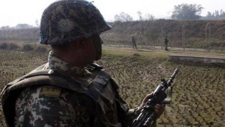Smugglers Shot Dead At Rajasthan Border: पाकिस्तानी चलन आणि ड्रग्ज घेउन घुसखोरी करताना 2 तस्करांंना भारतीय सैन्याकडुन कंंठस्नान- BSF Smugglers Shot Dead At Rajasthan Border: पाकिस्तानी चलन आणि ड्रग्ज घेउन घुसखोरी करताना 2 तस्करांंना भारतीय सैन्याकडुन कंंठस्नान- BSF