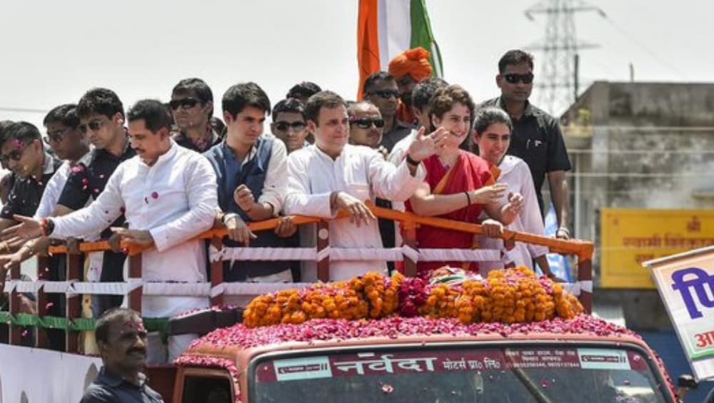 Lok Sabha Elections 2019: राहुल गांधी यांच्या जीवाला धोका असल्याचा नेत्यांनी लावला आरोप, गृह मंत्रालयाने दिले उत्तर Lok Sabha Elections 2019: राहुल गांधी यांच्या जीवाला धोका असल्याचा नेत्यांनी लावला आरोप, गृह मंत्रालयाने दिले उत्तर