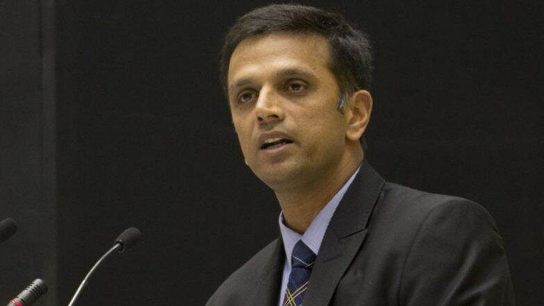 Lok Sabha Elections 2019: माजी भारतीय क्रिकेट कर्णधार राहुल द्रविड यंदा लोकसभा निवडणुकीसाठी मतदान करु शकणार नाही, हे आहे कारण Lok Sabha Elections 2019: माजी भारतीय क्रिकेट कर्णधार राहुल द्रविड यंदा लोकसभा निवडणुकीसाठी मतदान करु शकणार नाही, हे आहे कारण