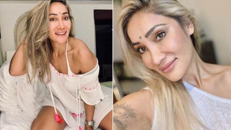 सोफिया हयात हिने इन्स्टाग्रामवर पोस्ट केला न्यूड फोटो, नेटकऱ्याकडून संताप व्यक्त सोफिया हयात हिने इन्स्टाग्रामवर पोस्ट केला न्यूड फोटो, नेटकऱ्याकडून संताप व्यक्त