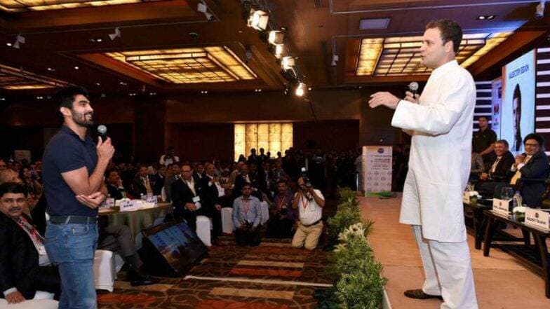 Lok Sabha Elections 2019: बॉक्सर 'विजेंदर सिंग' उतरणार लोकसभेच्या रिंगणात, 'राहुल गांधी' च्या नेतृत्वात 'काँग्रेस' मध्ये घेतला प्रवेश Lok Sabha Elections 2019: बॉक्सर 'विजेंदर सिंग' उतरणार लोकसभेच्या रिंगणात, 'राहुल गांधी' च्या नेतृत्वात 'काँग्रेस' मध्ये घेतला प्रवेश