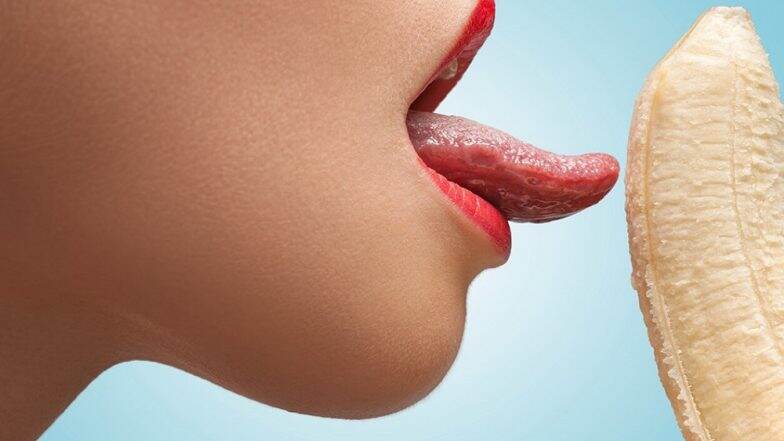 Oral Sex एन्जॉय करताना, स्त्रियांना खुश ठेवण्यासाठी अशी घ्या आपल्या प्रायव्हेट पार्टसची काळजी Oral Sex एन्जॉय करताना, स्त्रियांना खुश ठेवण्यासाठी अशी घ्या आपल्या प्रायव्हेट पार्टसची काळजी