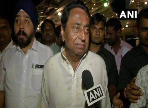 Lok Sabha Elections 2019: काँग्रेस कडून निवडणुकीसाठी 12 जणांची उमेदवार यादी जाहीर, छिंदवाडा येथून कमलनाथ यांचा मुलगा नकुल नाथ ह्याला तिकिट Lok Sabha Elections 2019: काँग्रेस कडून निवडणुकीसाठी 12 जणांची उमेदवार यादी जाहीर, छिंदवाडा येथून कमलनाथ यांचा मुलगा नकुल नाथ ह्याला तिकिट