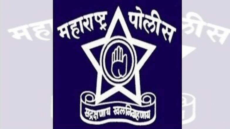 अभिमानास्पद! महाराष्ट्र पोलिस खात्यातील 11 अधिकार्यांना 'केंद्रीय गृहमंत्री पदक' अभिमानास्पद! महाराष्ट्र पोलिस खात्यातील 11 अधिकार्यांना 'केंद्रीय गृहमंत्री पदक'