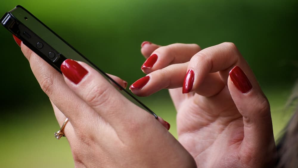 Wife Swapping: पॉर्न पाहून दोस्तासोबत सेक्स करण्यासाठी पतीचा बायकोवर दबाव; पालकांचाही मुलाला पाठींबा Wife Swapping: पॉर्न पाहून दोस्तासोबत सेक्स करण्यासाठी पतीचा बायकोवर दबाव; पालकांचाही मुलाला पाठींबा