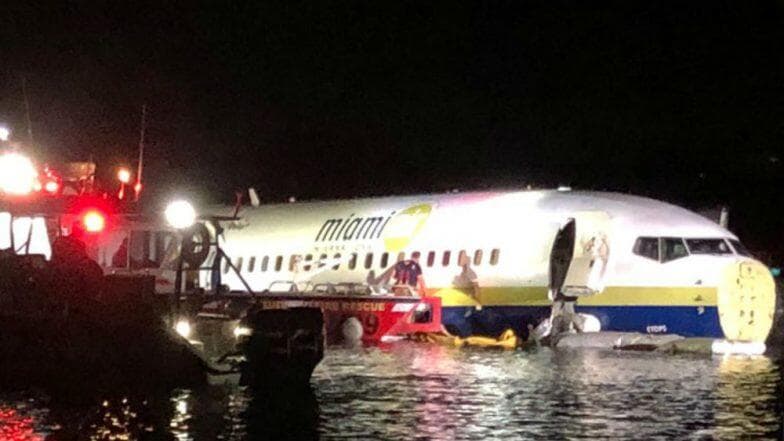 लॅंडिंग करताना बोइंग 737 विमान नदीत कोसळले; सर्व 136 प्रवासी सुरक्षित लॅंडिंग करताना बोइंग 737 विमान नदीत कोसळले; सर्व 136 प्रवासी सुरक्षित