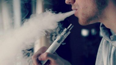 महाराष्ट्र मध्ये E-Cigarettes वर बंदी; तंबाखू इतकंच ई सिगारेटही आरोग्याला घातक