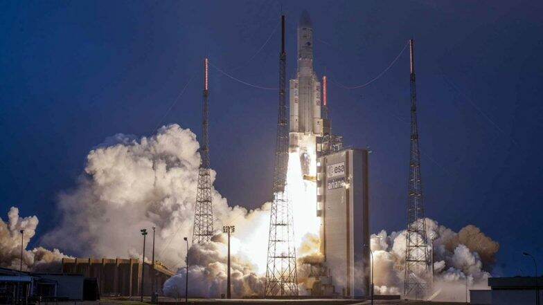 Chandrayaan 2 Launch: ISRO च्या दुसऱ्या ऐतिहासिक चंद्र मोहिमेची 10 खास वैशिष्ट्यं Chandrayaan 2 Launch: ISRO च्या दुसऱ्या ऐतिहासिक चंद्र मोहिमेची 10 खास वैशिष्ट्यं