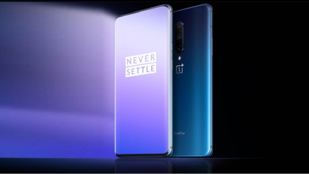 OnePlus 7 Pro स्मार्टफोन भारतात लॉन्च; पाहा किंमत फिचर्स आणि बरंच काही OnePlus 7 Pro स्मार्टफोन भारतात लॉन्च; पाहा किंमत फिचर्स आणि बरंच काही