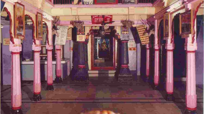 Bhiwandi Vajreshwari Temple Theft: वज्रेश्वरी देवी मंदिरात चोरांचा डल्ला, दानपेटी लुटून काढला पळ