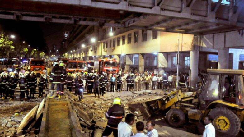 Mumbai Dangerous Bridge: नव्याने झालेल्या स्ट्रक्चरल ऑडिटमध्ये आढळले 15 धोकादायक पूल; जाणून घ्या यादी Mumbai Dangerous Bridge: नव्याने झालेल्या स्ट्रक्चरल ऑडिटमध्ये आढळले 15 धोकादायक पूल; जाणून घ्या यादी