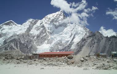 मुंबईकर गिर्यारोहक अंजली कुलकर्णी यांचा माऊंट एव्हरेस्ट उतरताना दुर्दैवी मृत्यू