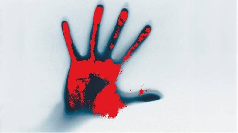 कल्याण: चोर असल्याच्या संशयावरुन 48 वर्षीय बेघर व्यक्तीला जबर मारहाण केल्याप्रकरणी 5 जण अटकेत कल्याण: चोर असल्याच्या संशयावरुन 48 वर्षीय बेघर व्यक्तीला जबर मारहाण केल्याप्रकरणी 5 जण अटकेत