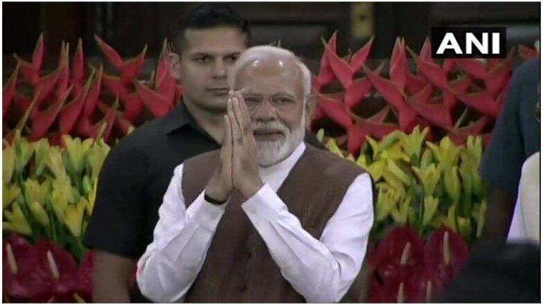 नरेंद्र मोदी यांच्या शपथविधी सोहळ्यात 6000 देशी-विदेशी पाहुणे लावणार उपस्थिती, पाहुणचारासाठी 'अशी' केली जातेय तयारी नरेंद्र मोदी यांच्या शपथविधी सोहळ्यात 6000 देशी-विदेशी पाहुणे लावणार उपस्थिती, पाहुणचारासाठी 'अशी' केली जातेय तयारी