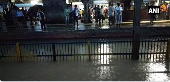 Western Railways: 'पश्चिम रेल्वे' ची मान्सूनपूर्व तयारी, ड्रोन मार्फत सर्वेक्षण आणि नालेसफाईला सुरवात Western Railways: 'पश्चिम रेल्वे' ची मान्सूनपूर्व तयारी, ड्रोन मार्फत सर्वेक्षण आणि नालेसफाईला सुरवात