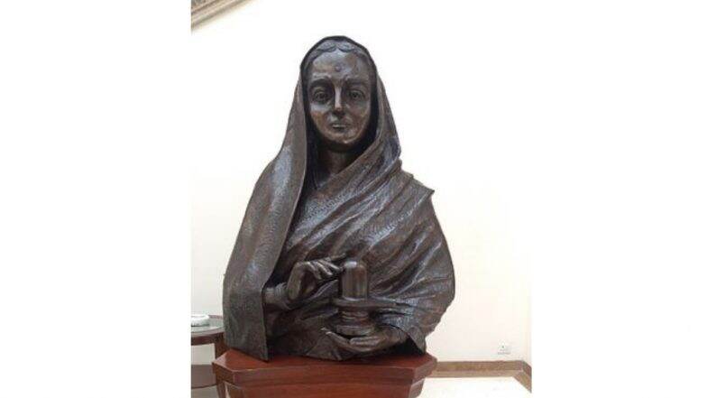 Ahilyabai Holkar 294th Jayanti: अहिल्याबाई होळकर जयंती निमित्त जाणून घ्या त्यांच्याबद्दल 5 खास गोष्टी Ahilyabai Holkar 294th Jayanti: अहिल्याबाई होळकर जयंती निमित्त जाणून घ्या त्यांच्याबद्दल 5 खास गोष्टी