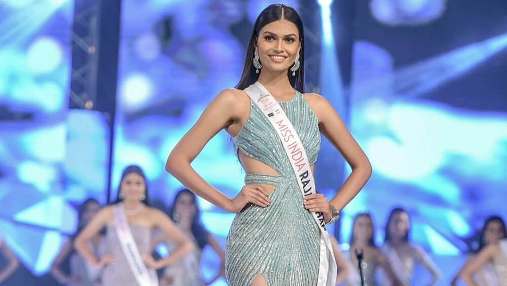 Femina Miss India 2019: राजस्थानच्या सुमन राव ने जिंकला मिस इंडिया 2019 चा किताब; Miss World साठी करेल भारताचे प्रतिनिधित्व (Photos) Femina Miss India 2019: राजस्थानच्या सुमन राव ने जिंकला मिस इंडिया 2019 चा किताब; Miss World साठी करेल भारताचे प्रतिनिधित्व (Photos)