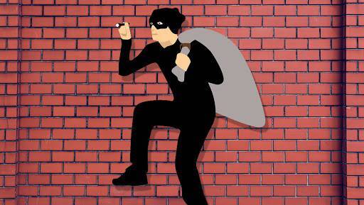 Mumbai Crime: व्यवसायिकेच्या घरी नोकराने मारला डल्ला, 15.30 लाख रुपयाचे सोने चांदी घेऊन फरार
