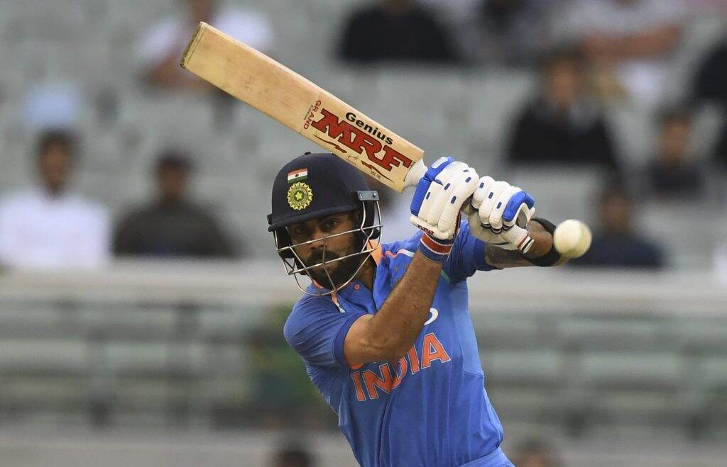 IND vs PAK, ICC World Cup 2019: विराट कोहलीने गाठले 11 हजार धावांचे शिखर, तेंडुलकरलाही टाकले मागे IND vs PAK, ICC World Cup 2019: विराट कोहलीने गाठले 11 हजार धावांचे शिखर, तेंडुलकरलाही टाकले मागे