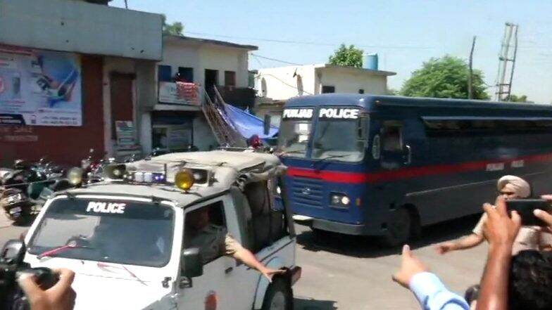 Kathua Rape Case Verdict: कठुआ बलात्कार प्रकरणाचा निकाल जाहीर, 7 पैकी 6 जण दोषी Kathua Rape Case Verdict: कठुआ बलात्कार प्रकरणाचा निकाल जाहीर, 7 पैकी 6 जण दोषी