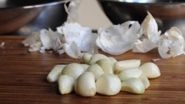 Benefits of Garlic: लसूण खाण्याचे फायदे जाणून व्हाल चकित, पाहा फायदे