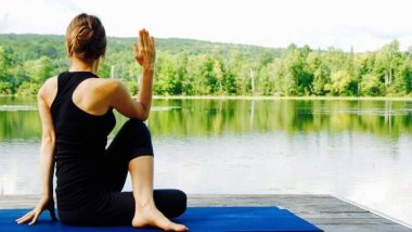 International Yoga Day 2020: योगा दरम्यान कटाक्षाने टाळा 'या' 10 गोष्टी अन्यथा शरीरावर होईल दुष्परिणाम