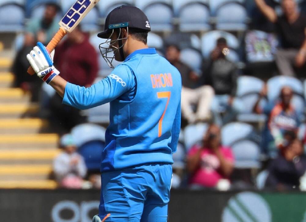 IND vs SA 2019: टी-20 मालिकेसाठी टीम इंडियाची घोषणा; हार्दिक पंड्या याचे पुनरागमन, एमएस धोनी आणि जसप्रीत बुमराह यांना वगळले IND vs SA 2019: टी-20 मालिकेसाठी टीम इंडियाची घोषणा; हार्दिक पंड्या याचे पुनरागमन, एमएस धोनी आणि जसप्रीत बुमराह यांना वगळले