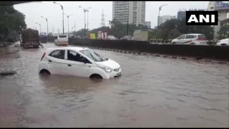मुंबई: पाऊस, समुद्र भरतीमुळे अपत्कालीन स्थिती उद्भवल्यास BMC कडे संपर्क साधा ; करा 1996 आणि 101 या टोल फ्री क्रमांवर कॉल मुंबई: पाऊस, समुद्र भरतीमुळे अपत्कालीन स्थिती उद्भवल्यास BMC कडे संपर्क साधा ; करा 1996 आणि 101 या टोल फ्री क्रमांवर कॉल