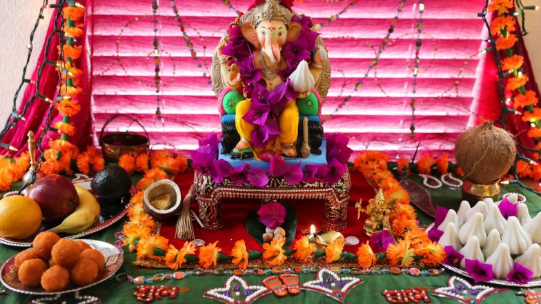 Vinayak Chaturthi 2019: विनायक चतुर्थी दिवशी 'या' पद्धतीने करा श्रीगणेशाची पूजा, आयुष्यात सुख-समृद्धी लाभेल