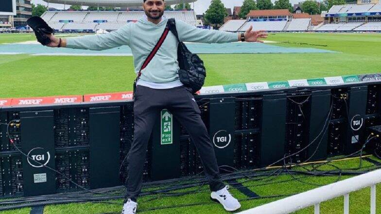 Happy Birthday Harbhajan Singh: जेव्हा वसीम अक्रम यांनी भज्जीची निंदा केली आणि म्हणाले, 'काहीतरी लाज बाळग!' Happy Birthday Harbhajan Singh: जेव्हा वसीम अक्रम यांनी भज्जीची निंदा केली आणि म्हणाले, 'काहीतरी लाज बाळग!'